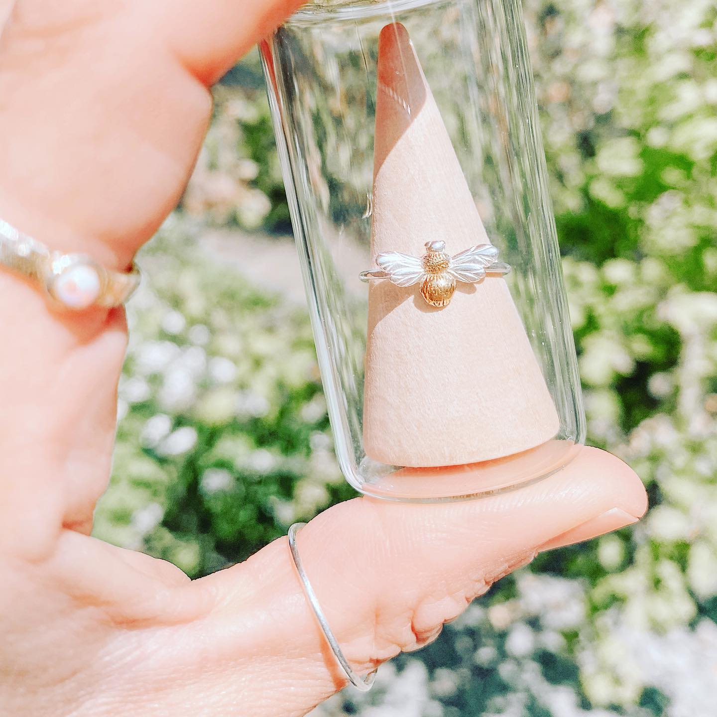 ISLA Ring Humble Bee Gold/Silver – JAD Gifts - Main Image