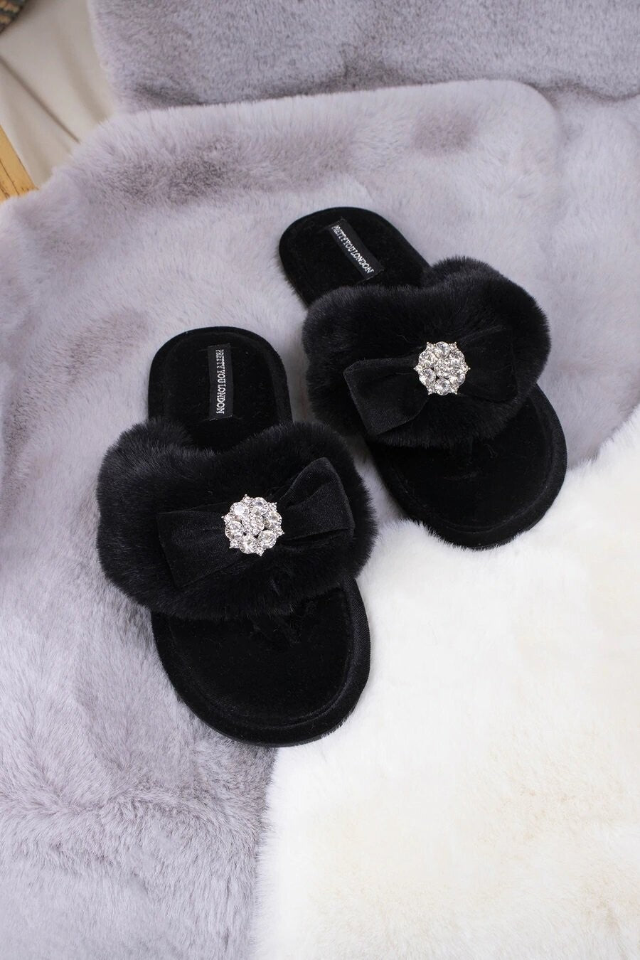 PRETTY YOU LONDON - Amelie Slippers - Black