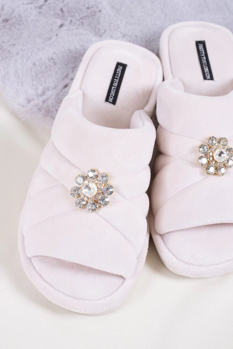 PRETTY YOU LONDON - Faye Slipper - Powder Puff