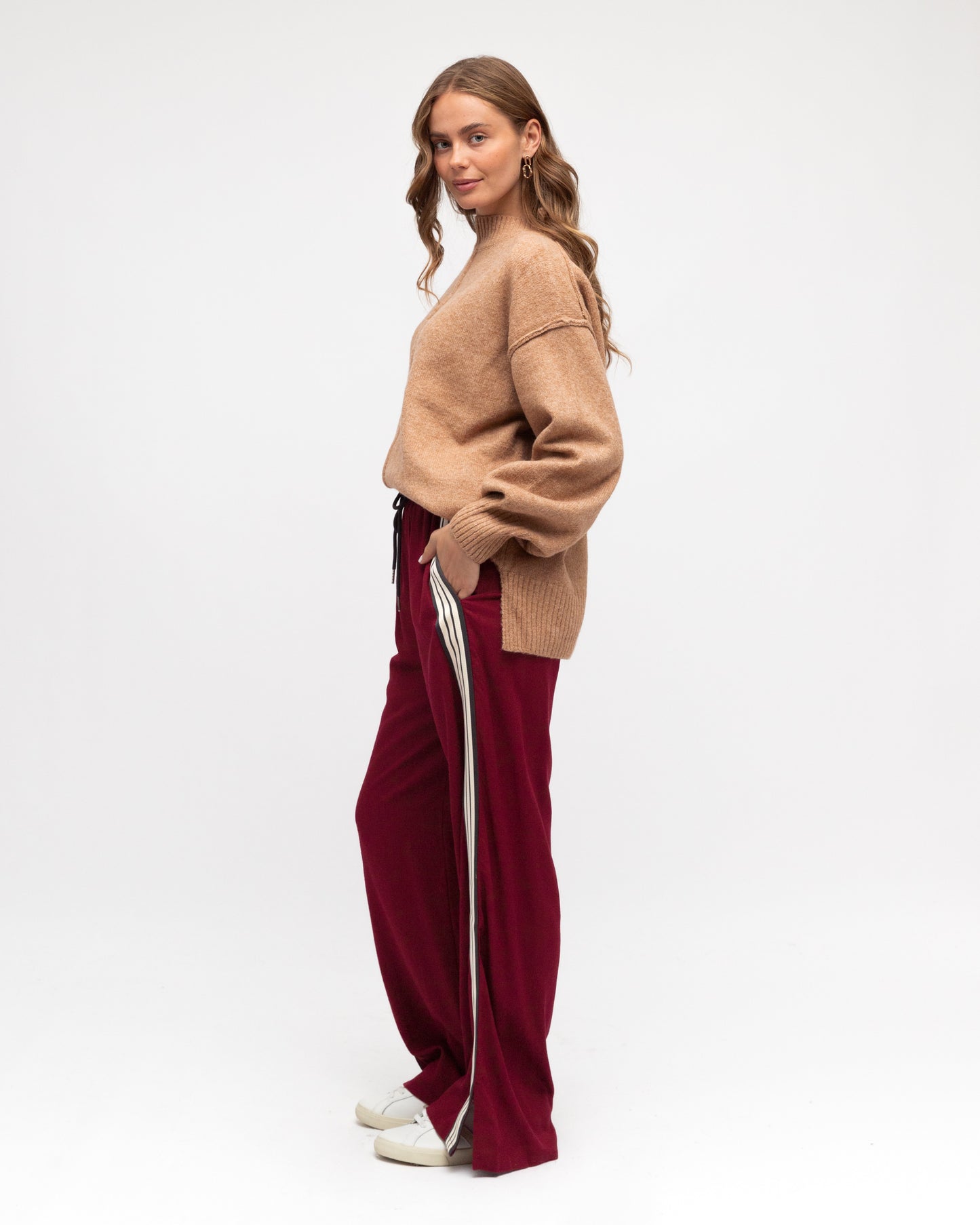 LABEL OF LOVE - Stripe Pants - Maroon