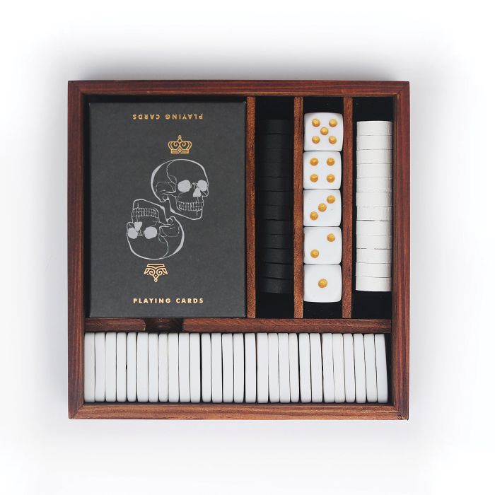 LUCKIES IRON & GLORY - Games Night