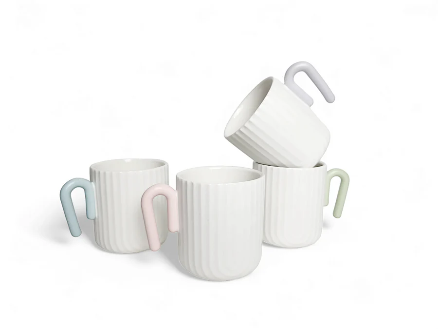 GABEL AND TELLER - Matte White Scallop Mug with Pastel Colour Handle - Set of 4
