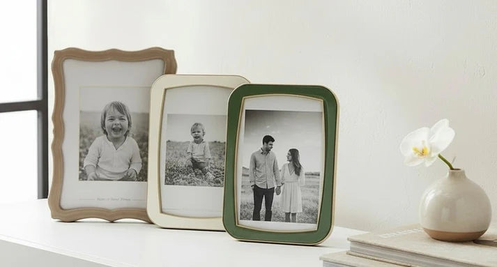 DOYLE & CO - FRAME - White/Gold Enamel Frame 5x7