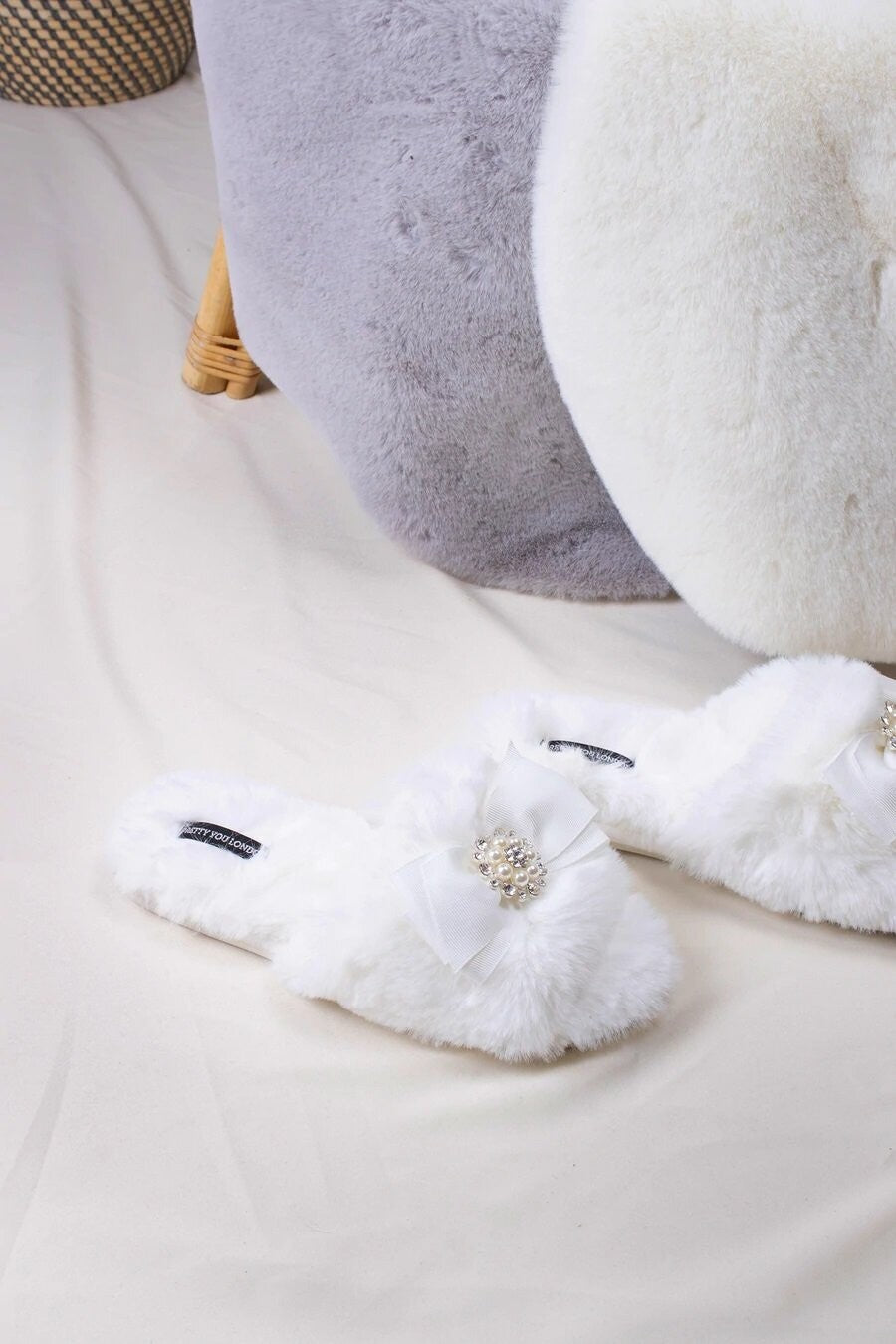 PRETTY YOU LONDON - Anya Slipper - Cream