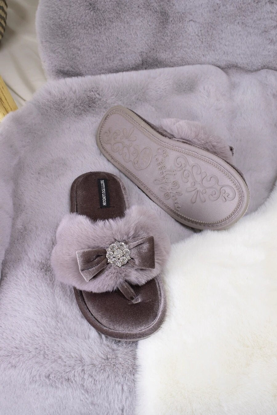 PRETTY YOU LONDON - Amelie Slippers - Mink