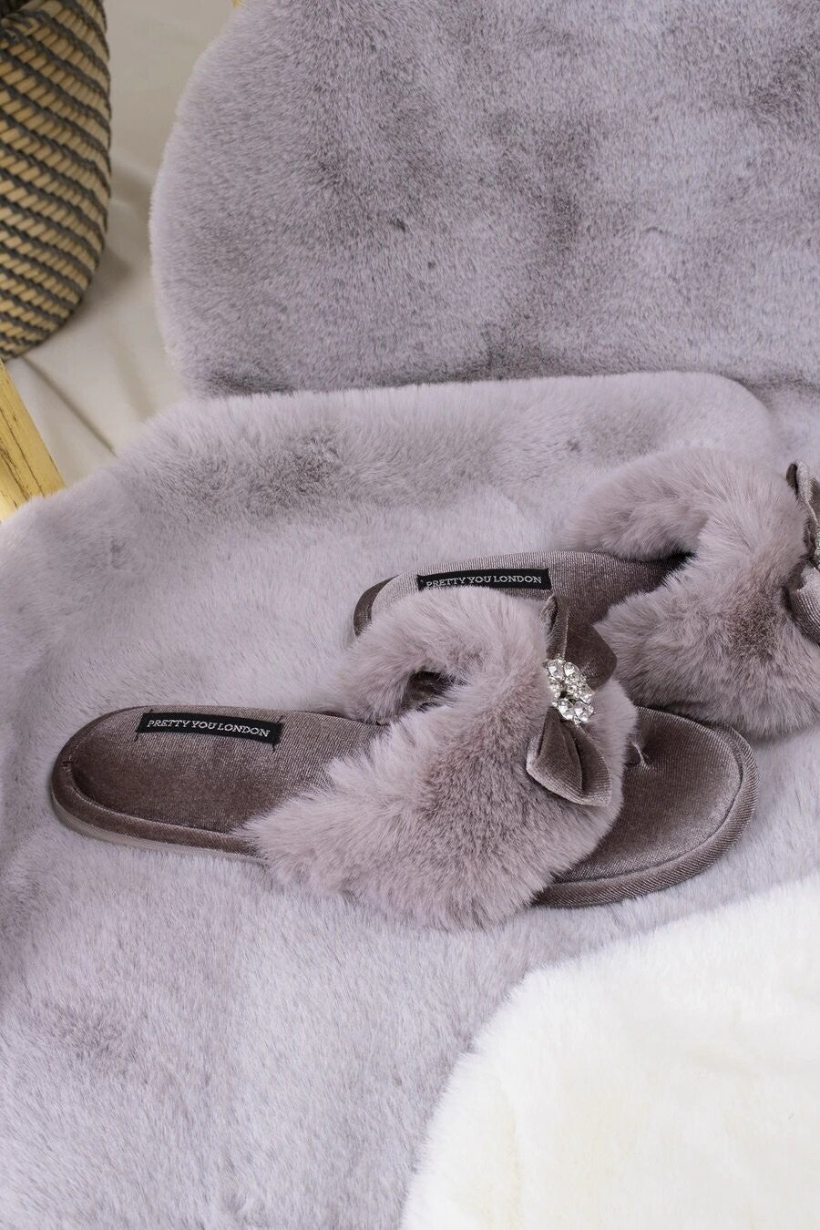 PRETTY YOU LONDON - Amelie Slippers - Mink