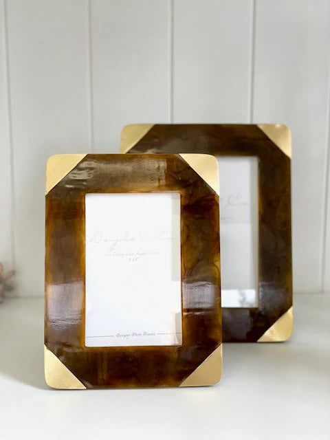 FRAME - Tortoise Shell Resin Frame 4 x 6