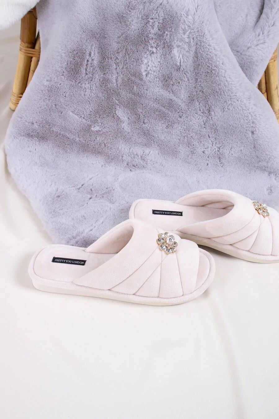 PRETTY YOU LONDON - Faye Slipper - Powder Puff