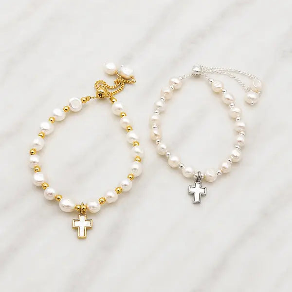 CHRYSALINI - BRACELET - Fresh Water Pearl & Mother of Pearl Cross - Silver