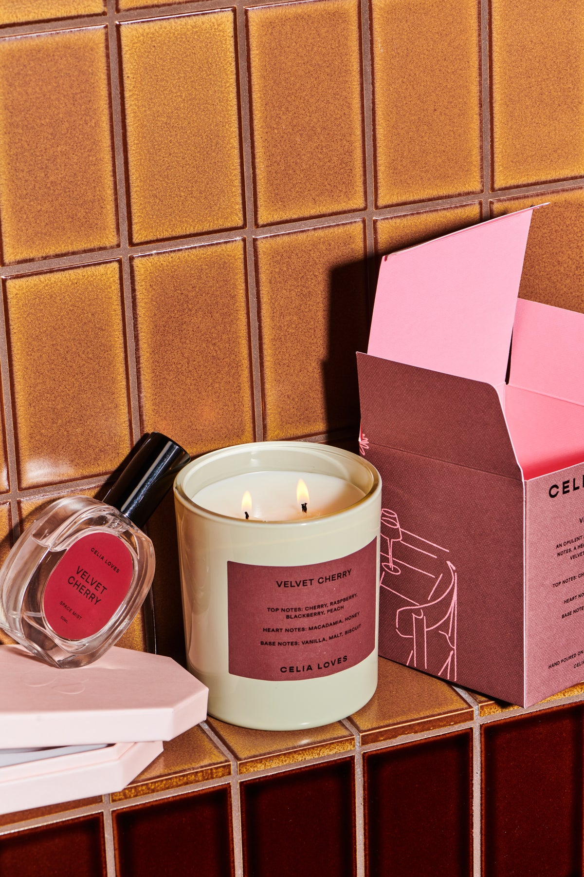 CELIA LOVES - Soy Candles - Velvet Cherry 395g