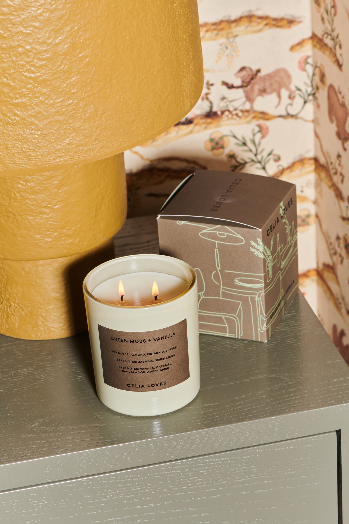 CELIA LOVES - Soy Candles - Green Moss & Vanilla 395g