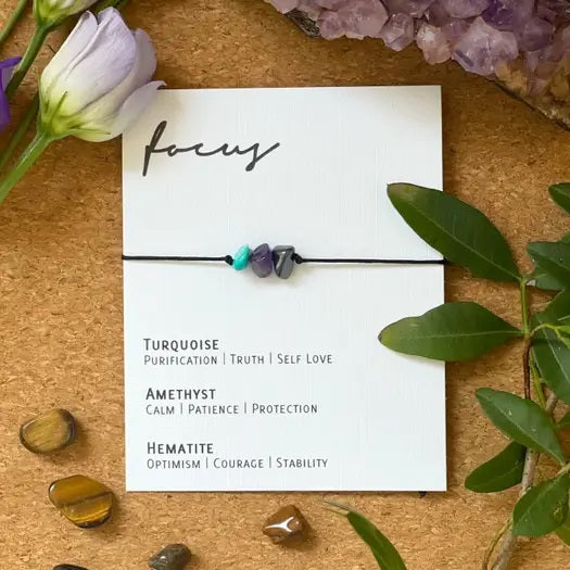 BY MOLLY & IZZIE - Crystal Bracelet - Focus