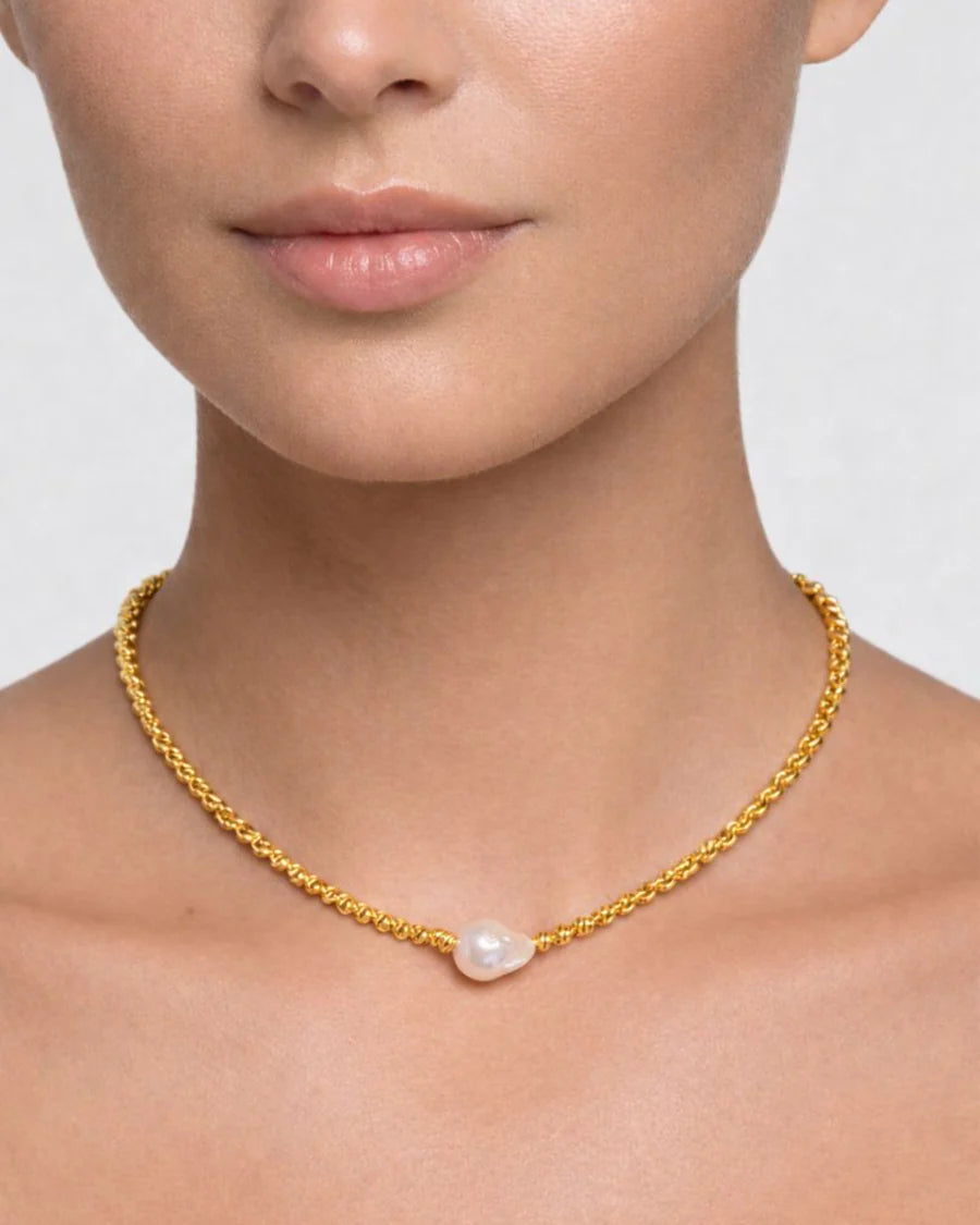 IZOA - NECKLACE - Amarae Freshwater Baroque Pearl Necklace - Gold